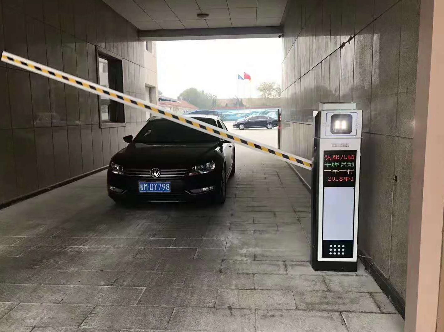 車牌識別系統(tǒng)，智能車牌識別系統(tǒng)